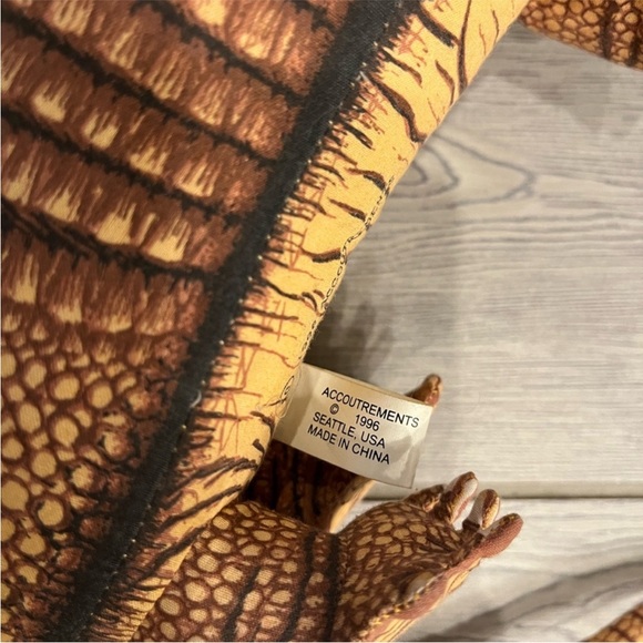 Quirky Vintage  1996 Accoutrements Armadillo Handbag! #1 - Picture 5 of 13